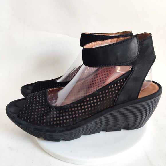 Clarks Comfort Sandals Size 10 Reedly Salene Black Suede Wedge Heel Platform - Picture 4 of 12